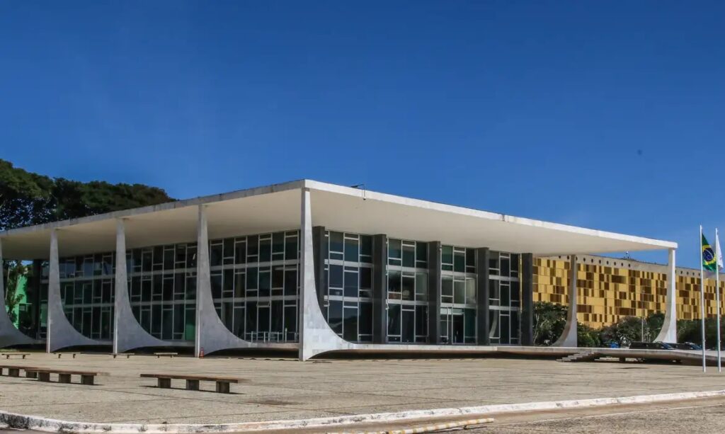stf-diz-que-intervalo-de-recreio-integra-jornada-de-professores