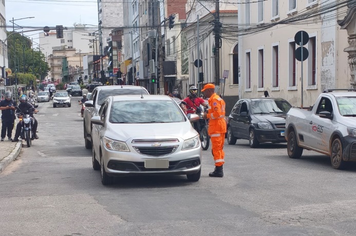 corpo-de-bombeiros-realiza-“blitz-educativa”-de-prevencao-ao-periodo-chuvoso-em-barbacena