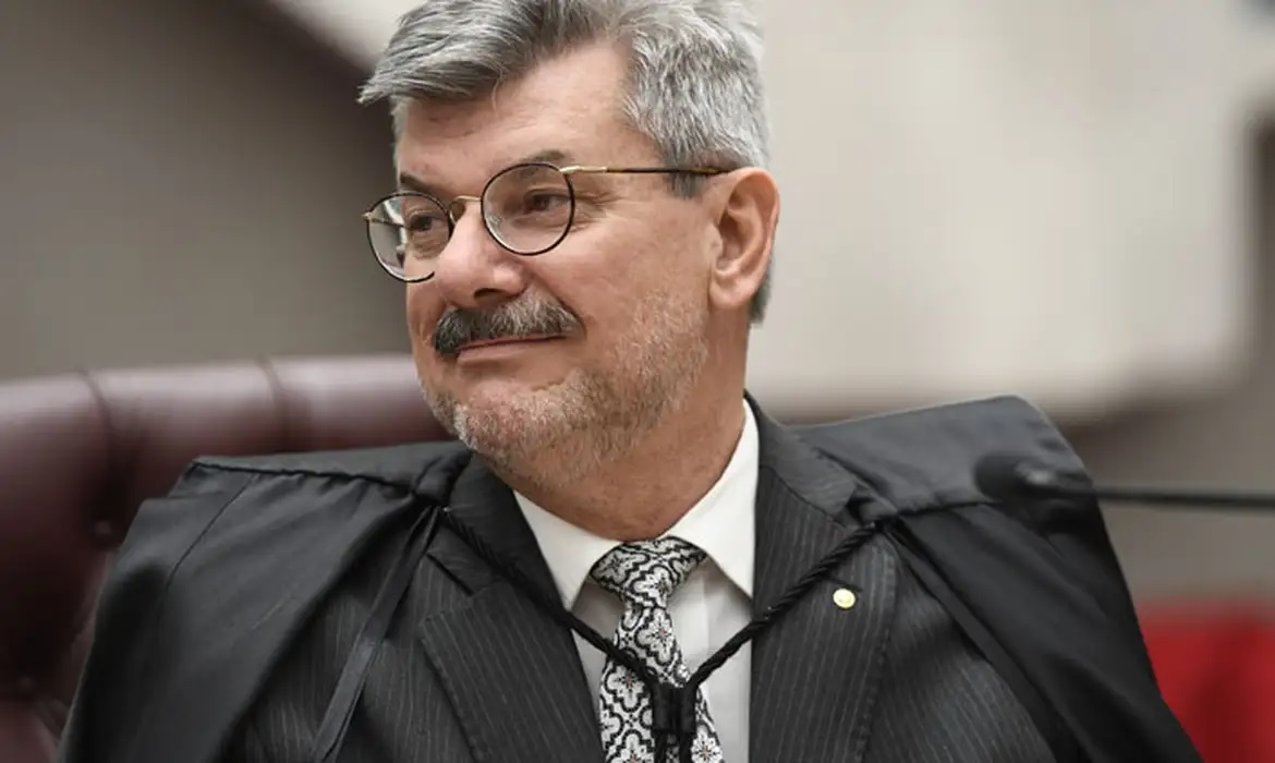 ministro-do-stj-nega-importunacao-sexual-e-pede-licenca-de-90-dias