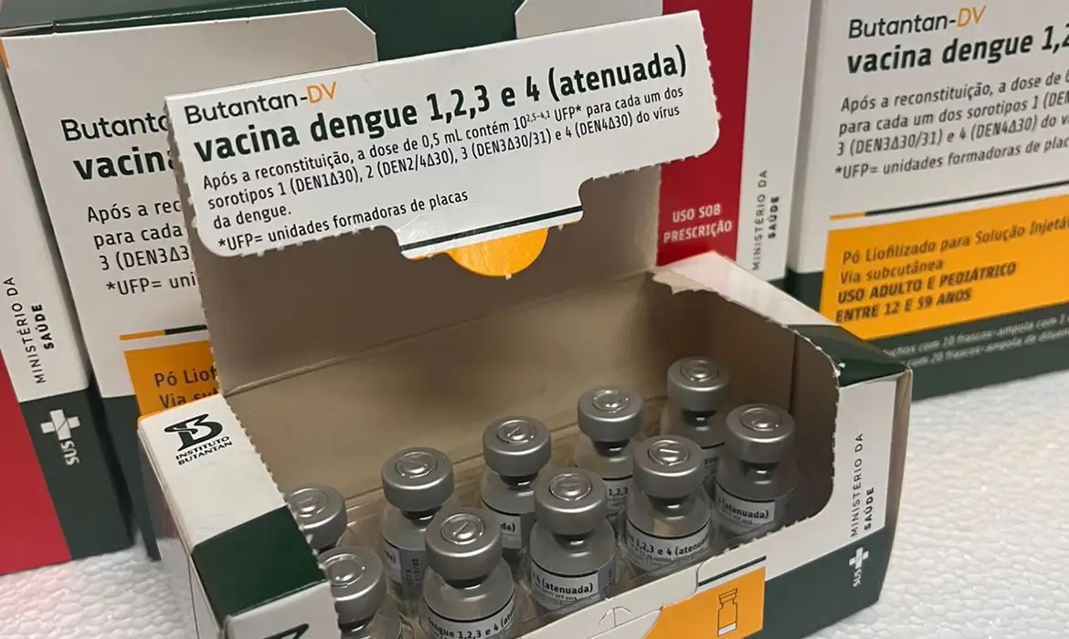 comeca-vacinacao-contra-a-dengue-no-rio-de-janeiro