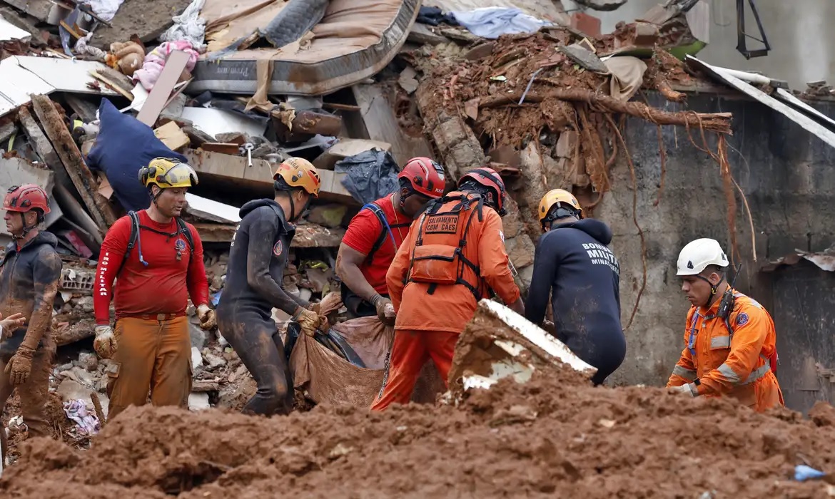 mortos-em-temporais-em-juiz-de-fora-e-uba-chegam-a-36