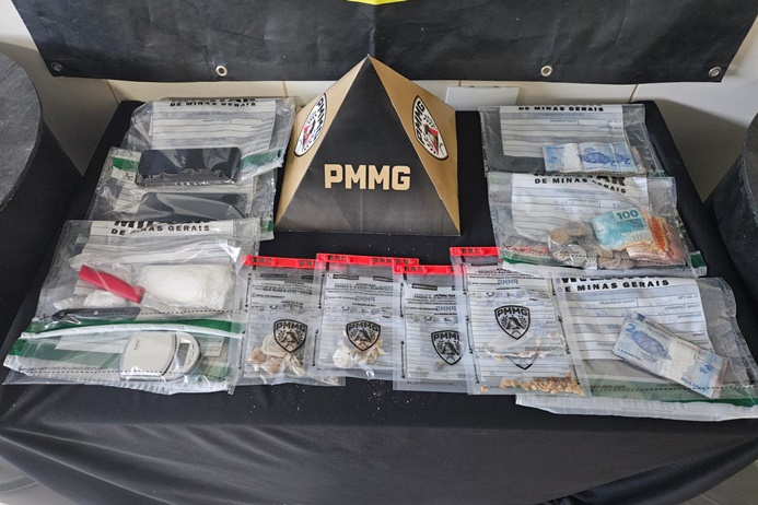 seis-pessoas-sao-presas-por-trafico-de-drogas-em-barbacena