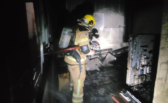 incendio-em-residencia-no-bairro-mario-quintao-(-aguada)-em-barbacena
