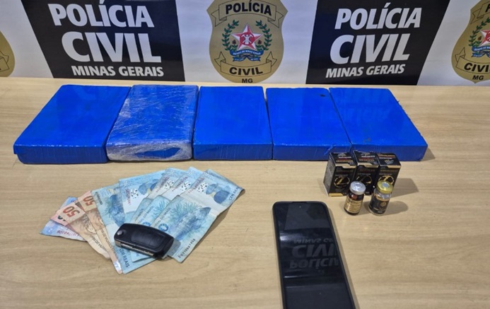 policia-civil-prende-suspeito-de-comercializar-drogas-e-anabolizantes-em-conselheiro-lafaiete