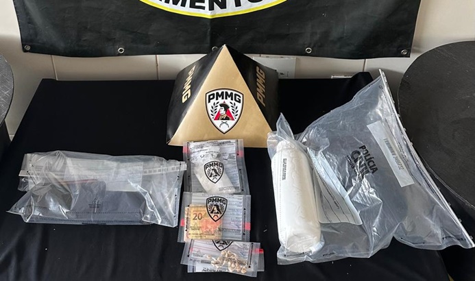homem-e-preso-e-adolescente-apreendido-por-trafico-de-drogas-em-barbacena