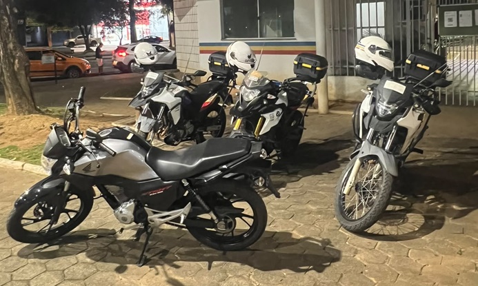 fuga-na-rodovia-–-motociclista-desobedece-as-ordens-policiais,-trafega-na-contramao-da-br-040-e-acaba-preso
